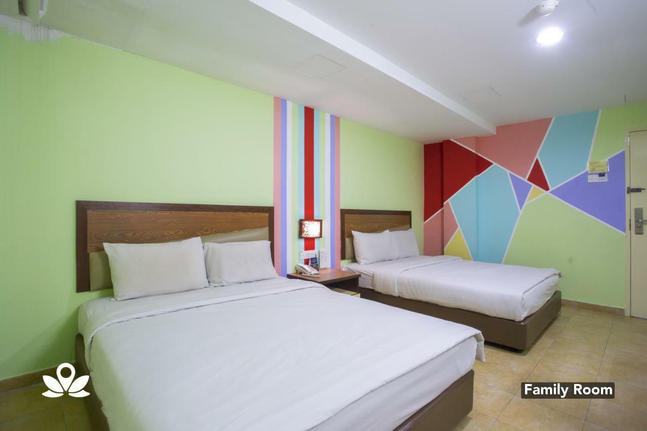 Hotel Weilia Малакка Экстерьер фото