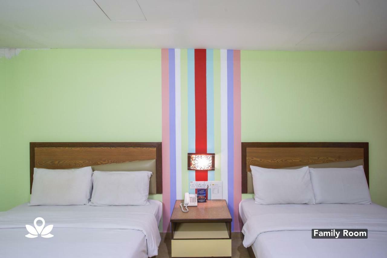 Hotel Weilia Малакка Экстерьер фото